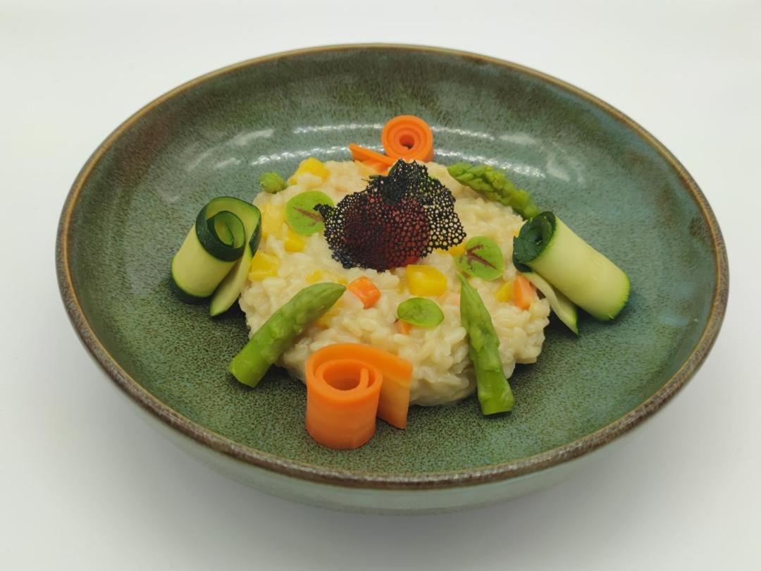 Les Orchidees , Hotel & Restaurant 베르됭쉬르뫼즈 외부 사진