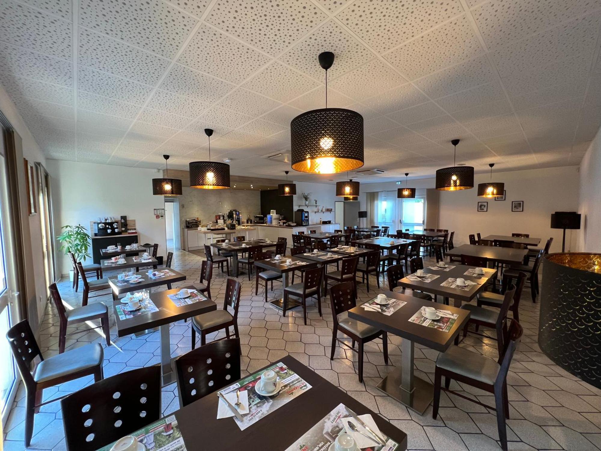Les Orchidees , Hotel & Restaurant 베르됭쉬르뫼즈 외부 사진