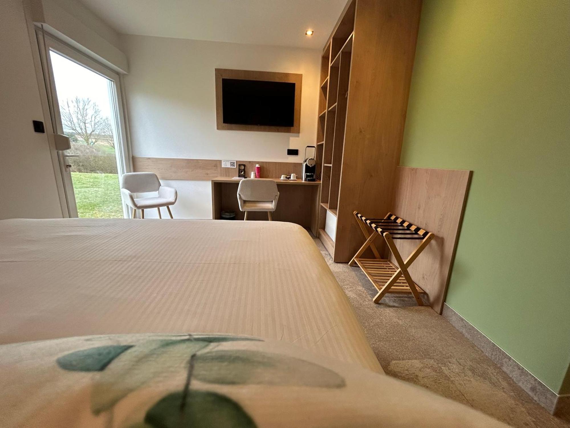 Les Orchidees , Hotel & Restaurant 베르됭쉬르뫼즈 외부 사진