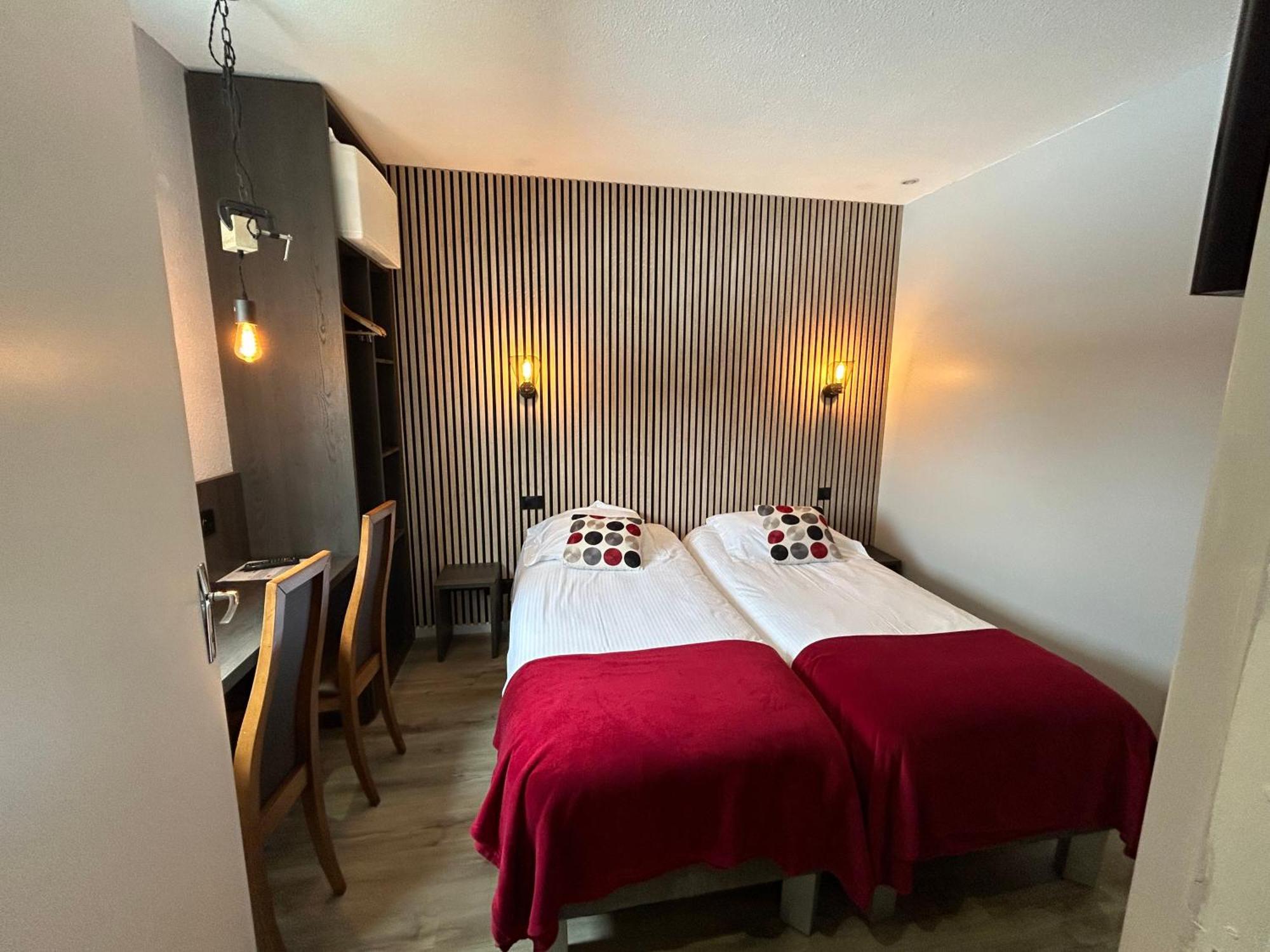 Les Orchidees , Hotel & Restaurant 베르됭쉬르뫼즈 외부 사진