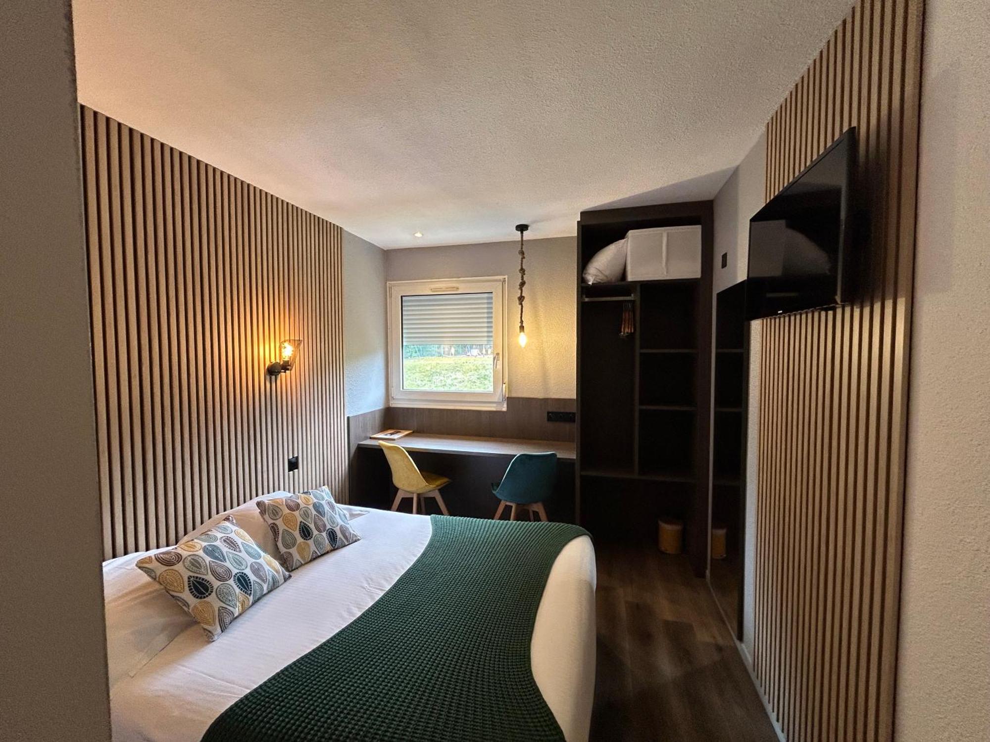 Les Orchidees , Hotel & Restaurant 베르됭쉬르뫼즈 외부 사진