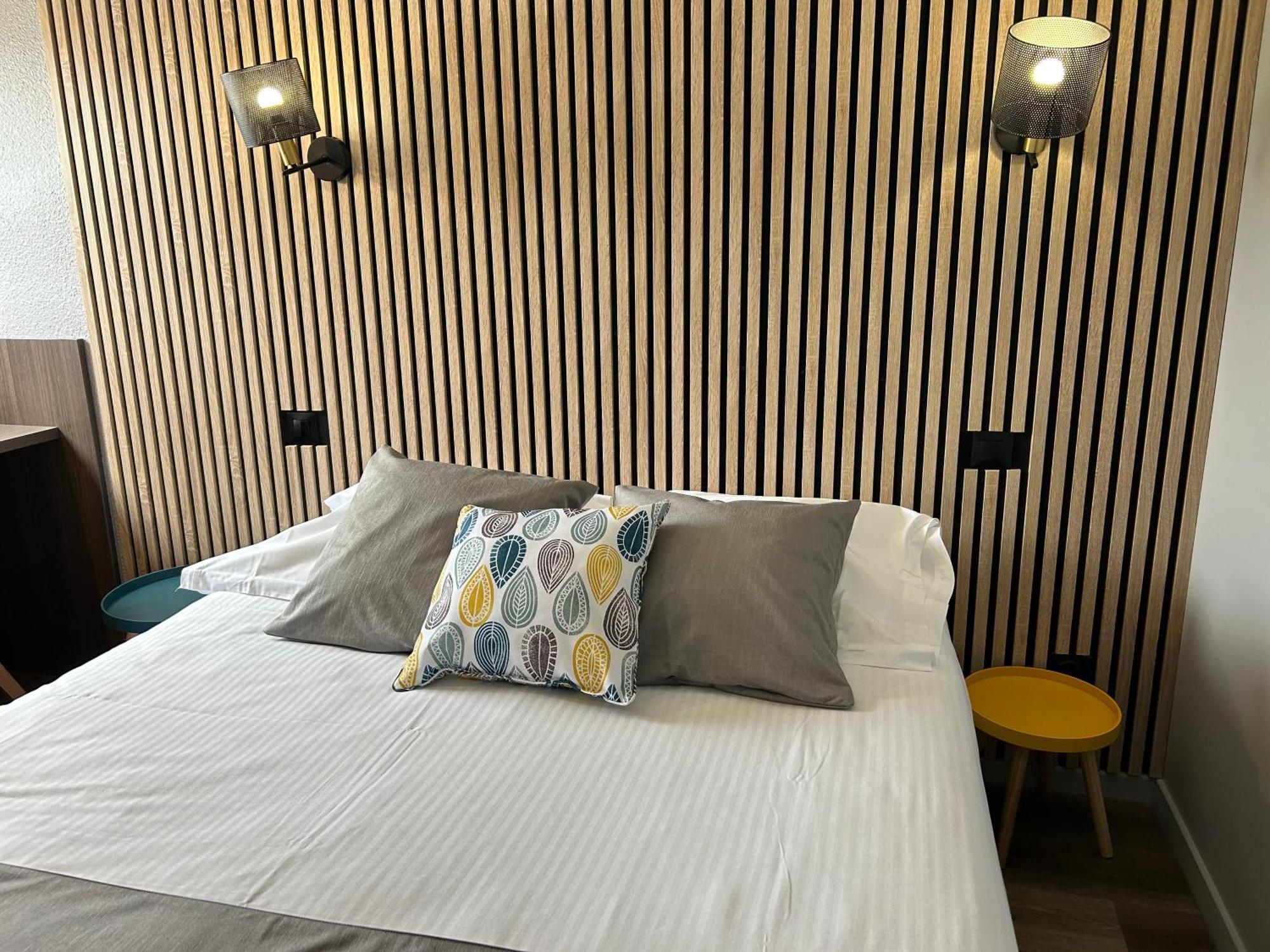 Les Orchidees , Hotel & Restaurant 베르됭쉬르뫼즈 외부 사진