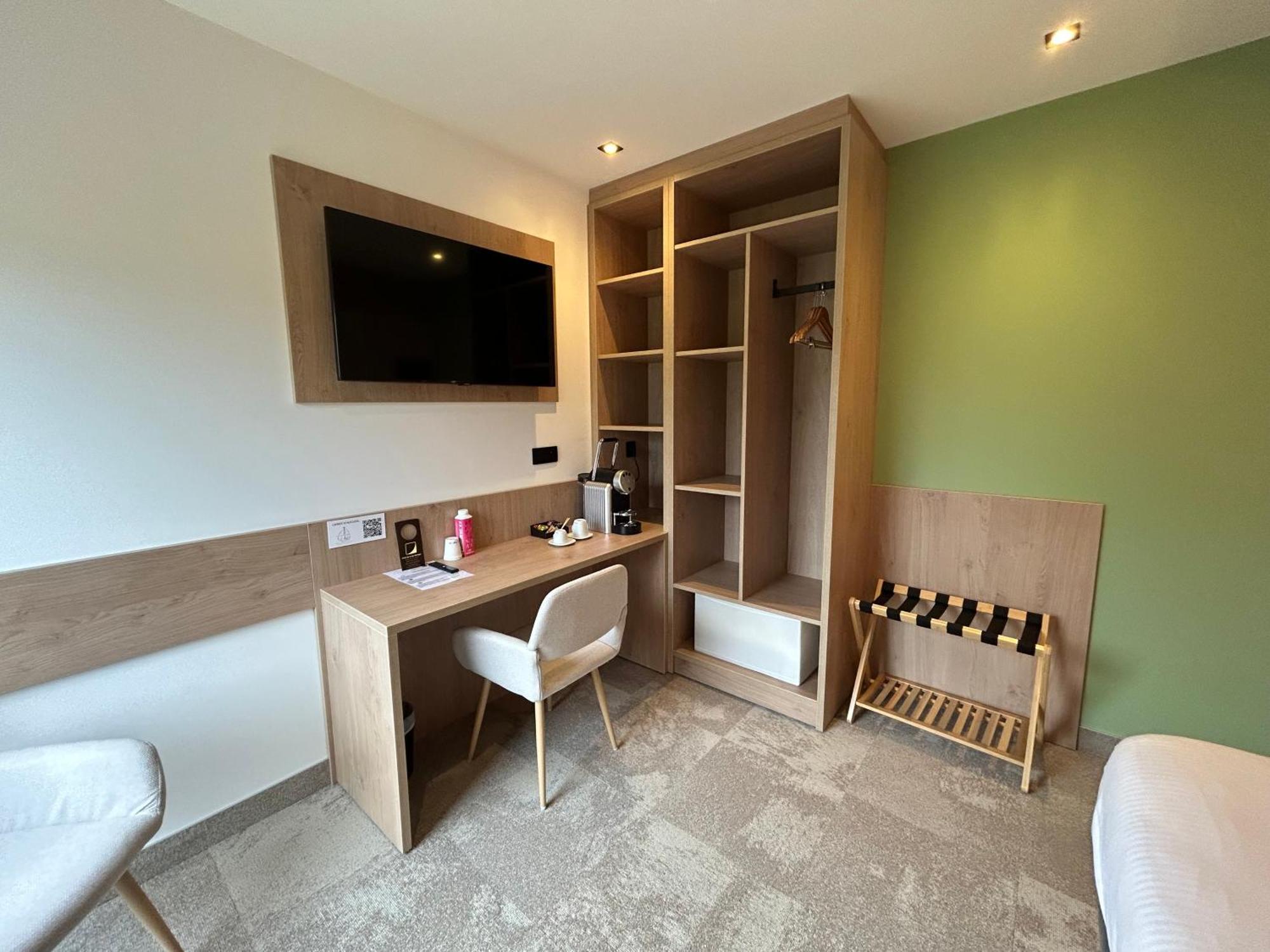 Les Orchidees , Hotel & Restaurant 베르됭쉬르뫼즈 외부 사진