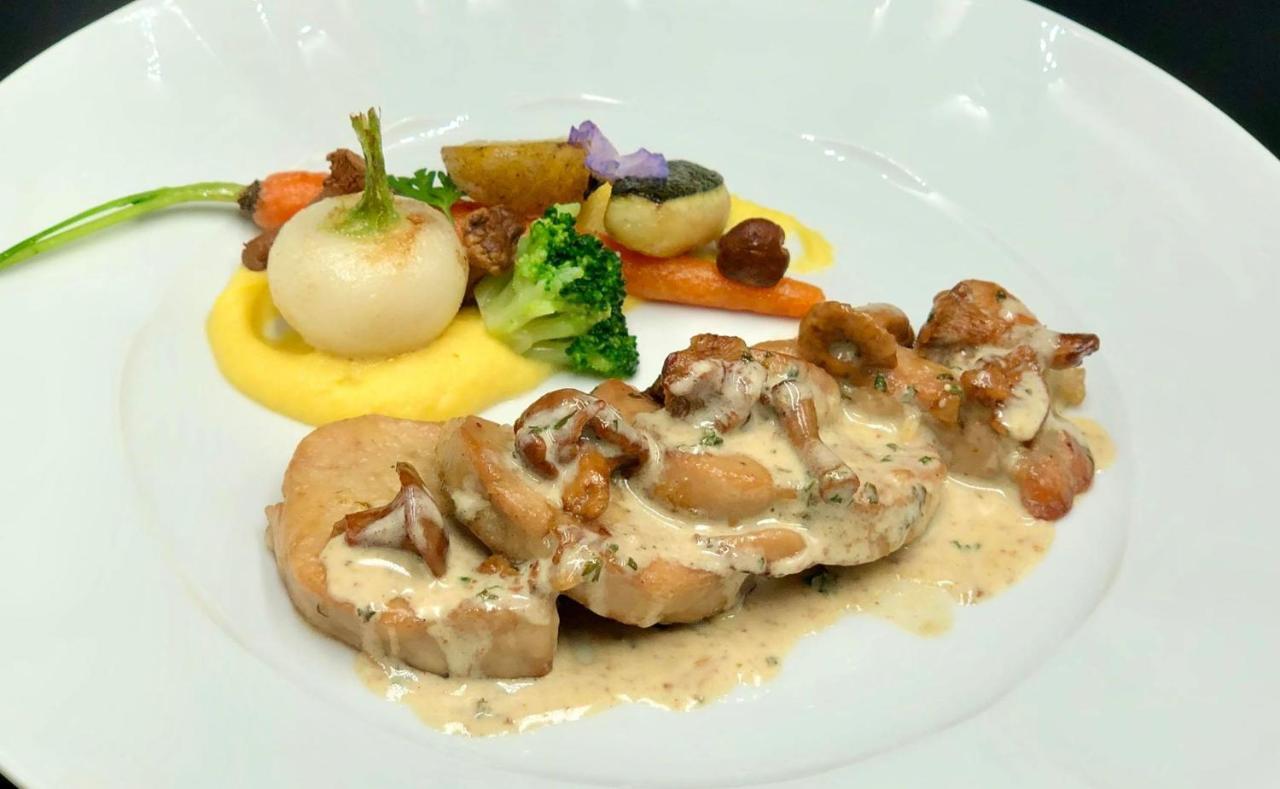 Les Orchidees , Hotel & Restaurant 베르됭쉬르뫼즈 외부 사진